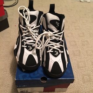 Shaqnosis size 4.5 kids